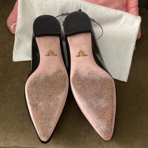 PRADA PATENT LEATHER FLAT SHOES - Picture 8 of 9